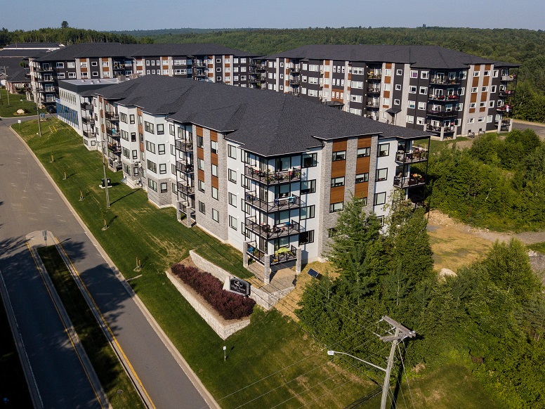 40 High Point Blvd